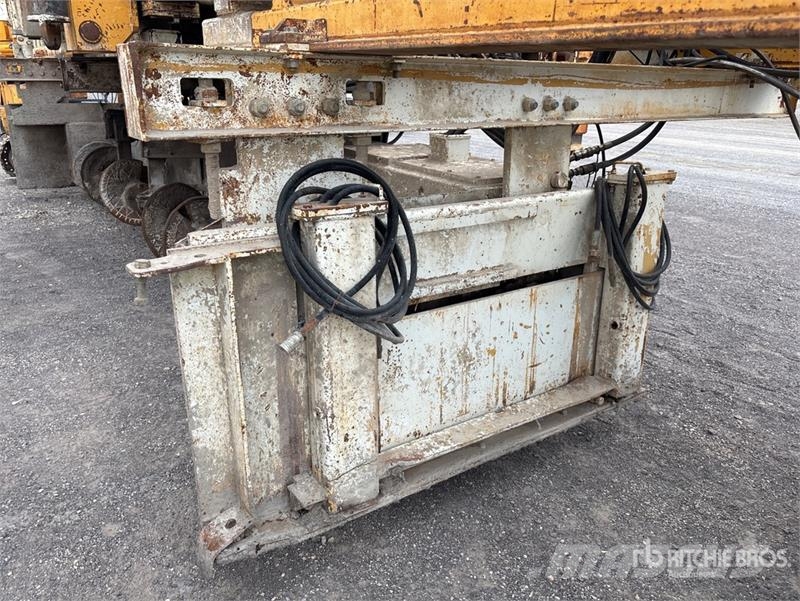 Gomaco PS2600 Concrete Spreader 其他