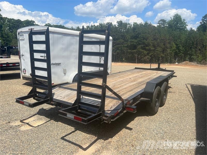Gorilla Trailers 20 ft T/A Equipment Trailer Remolques para transporte de vehículos