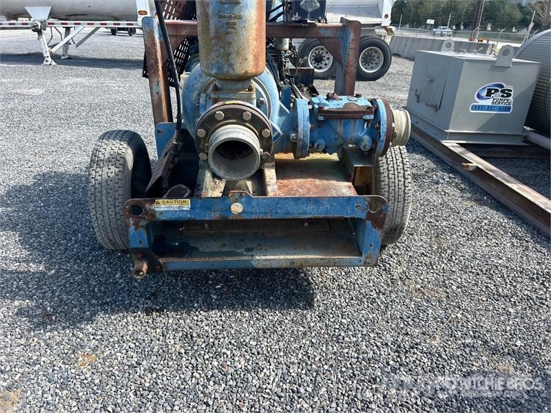  Gorman Rupp PA6A6O-F4L Trailer-Mounted Water Pump Bombas de agua