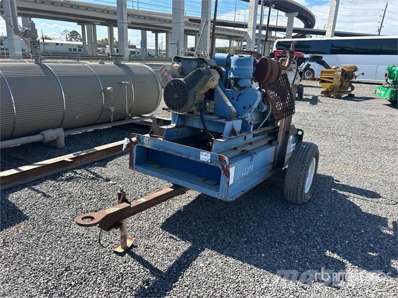  Gorman Rupp PA6A6O-F4L Trailer-Mounted Water Pump Bombas de agua