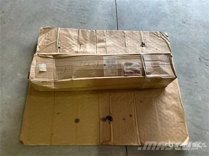 GR MAN Hood Seal (Unused) Other components