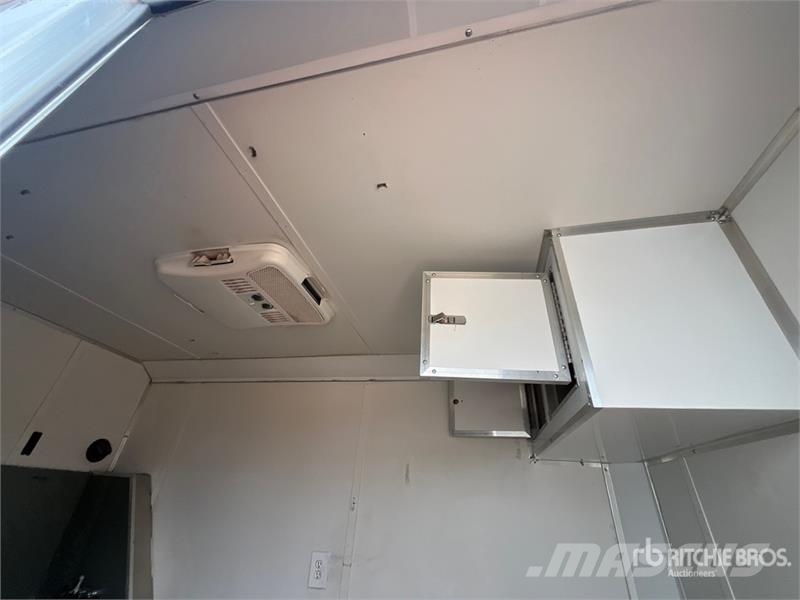 Grandview 12 ft T/A Dog Grooming Enclosed Trailer Sanduk prikolice