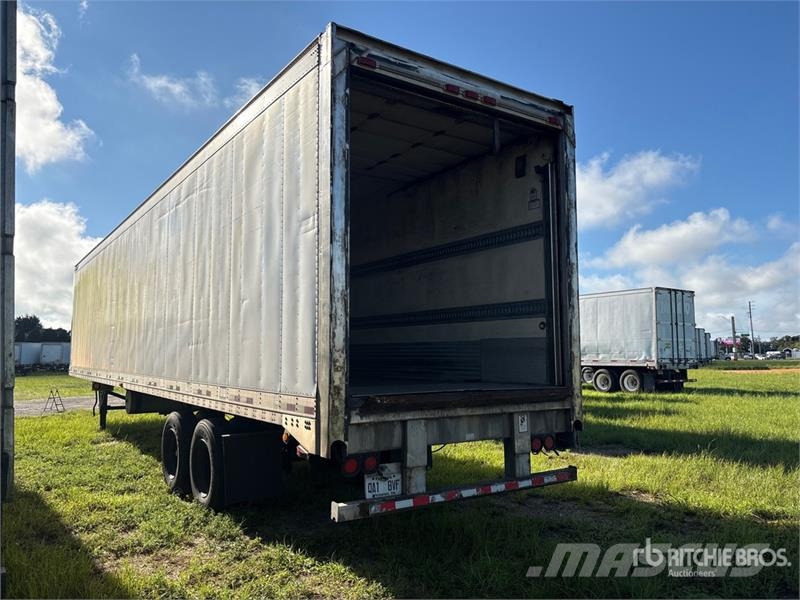 Great Dane 48 ft x 102 in T/A Refrigerated Trailer Temperature controlled semi-trailers