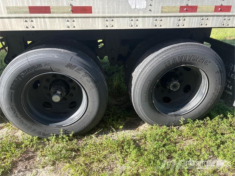 Great Dane 48 ft x 102 in T/A Refrigerated Trailer Temperature controlled semi-trailers