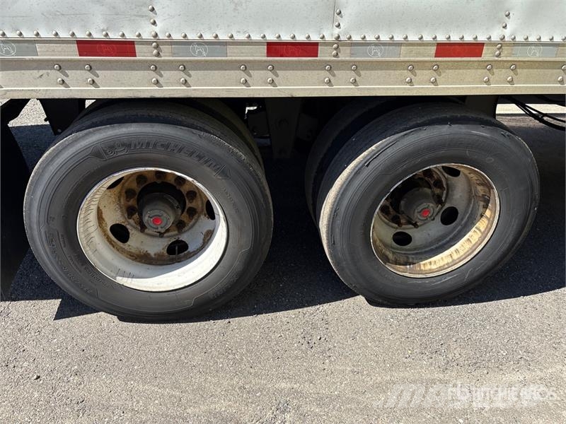 Great Dane 53 ft T/A 53 ft x 102 in T/A Refrigerated Trailer Kylmä-/Lämpökoripuoliperävaunut