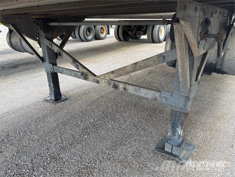 Great Dane 53 ft T/A 53 ft x 102 in T/A Refrigerated Trailer Piekabes ar temperatūras kontroli