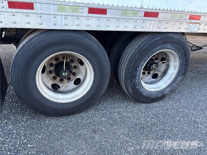 Great Dane 53 ft x 102 in T/A Refrigerated Trailer Temperature controlled semi-trailers
