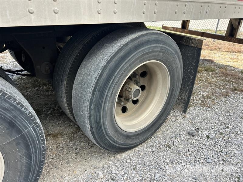 Great Dane 53 ft x 102 in T/A Refrigerated Trailer Külmikpoolhaagised