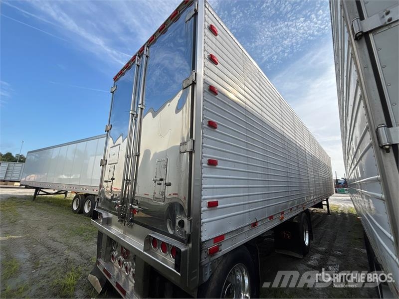 Great Dane 53 ft x 102 in T/A Refrigerated Trailer Piekabes ar temperatūras kontroli