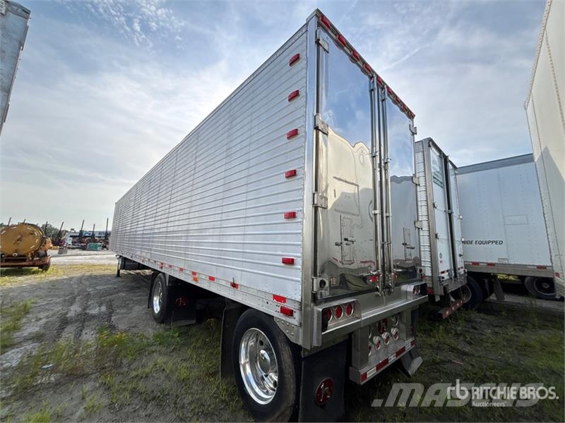 Great Dane 53 ft x 102 in T/A Refrigerated Trailer Piekabes ar temperatūras kontroli