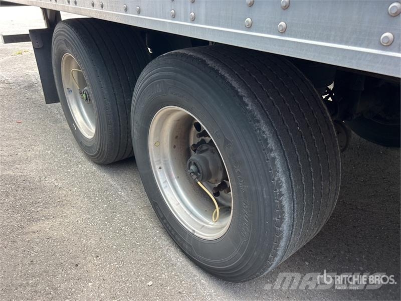 Great Dane 53 ft x 102 in T/A Refrigerated Trailer Chladiarenské návesy
