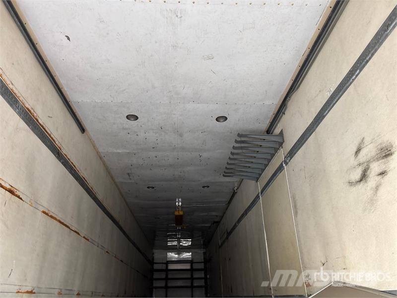 Great Dane 721TZ1B45 45 ft x 96 in T/A Van Trailer Прицепы-фургоны
