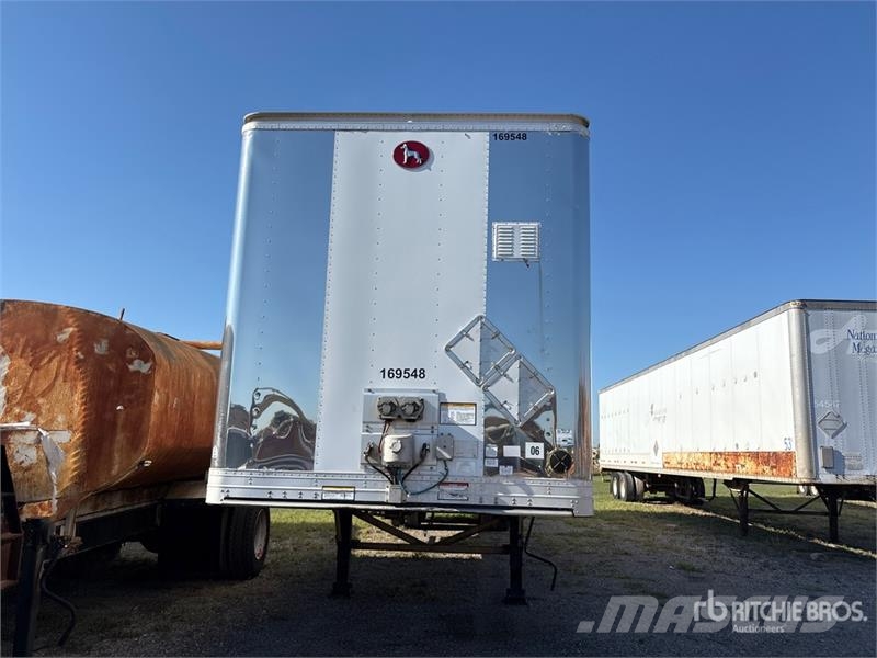 Great Dane CLF300402199 45 ft x 102 in T/A Van Trailer Furgons