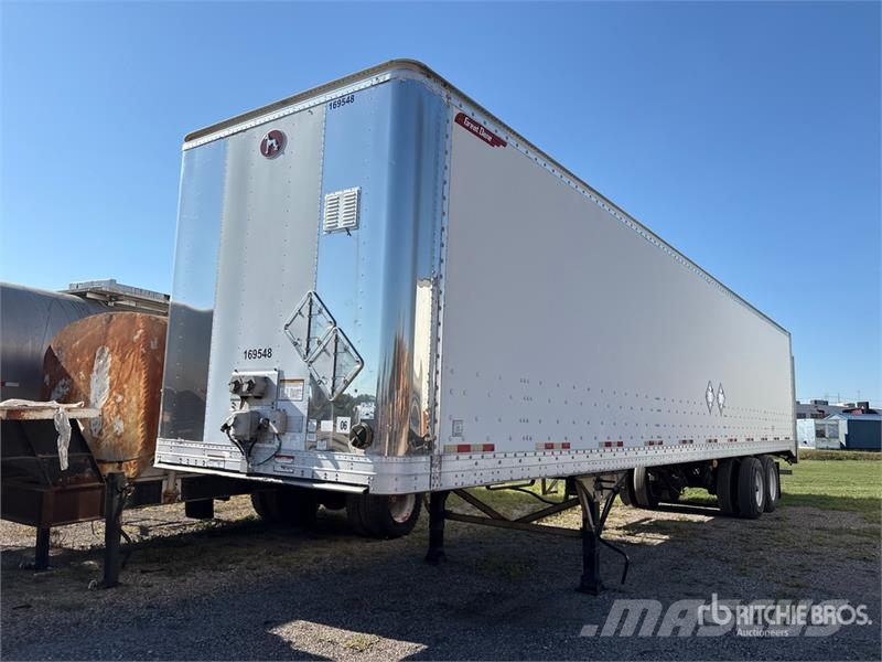 Great Dane CLF300402199 45 ft x 102 in T/A Van Trailer Furgons