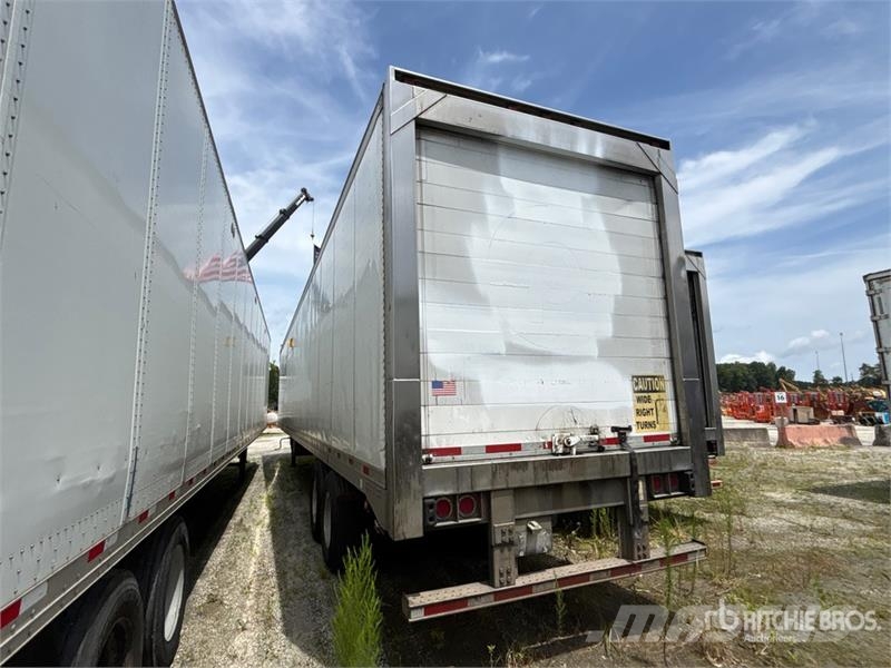Great Dane CLR-1114-32053 53 ft x 102 in T/A Refrigerated Tra Piekabes ar temperatūras kontroli