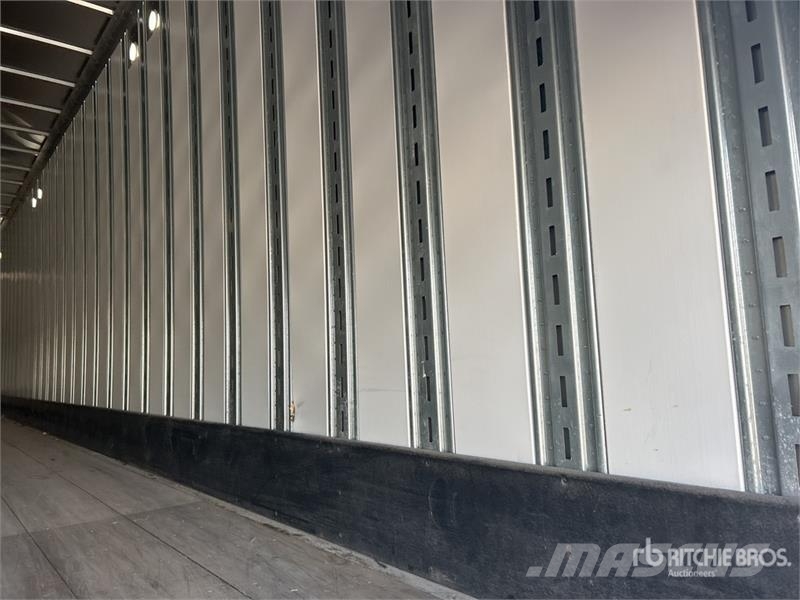 Great Dane CS1-1314-22053 53 ft x 102 in T/A Van Trailer Cajas de remolque