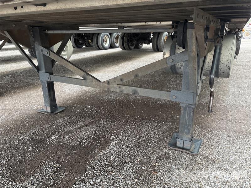 Great Dane ECM-1113-12053 53 ft x 102 in T/A Multi -Temp Refr Frysetrailer Semi