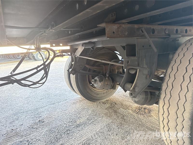 Great Dane ECM-1113-12053 53 ft x 102 in T/A Multi -Temp Refr 控溫式半拖車