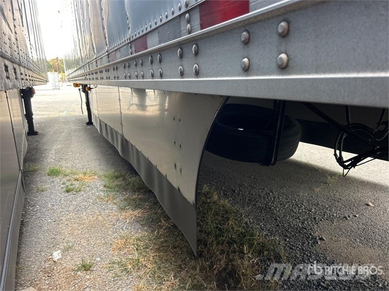 Great Dane ESS-1114-11053 53 ft x 102 in T/A Refrigerated Tra Chladiarenské návesy