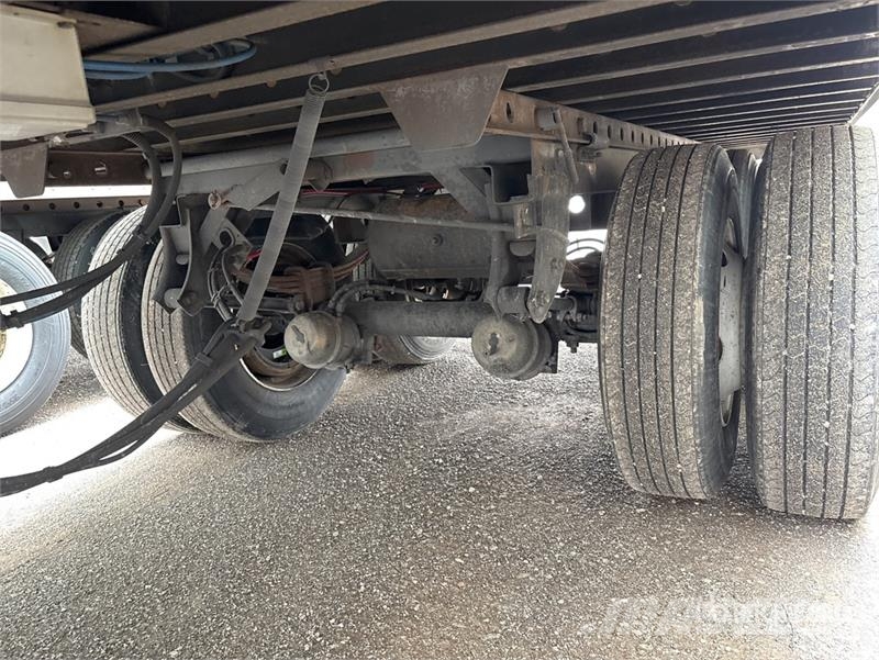 Great Dane ESS-1119-12053 53 ft x 102 in T/A Refrigerated Tra 保温半挂车