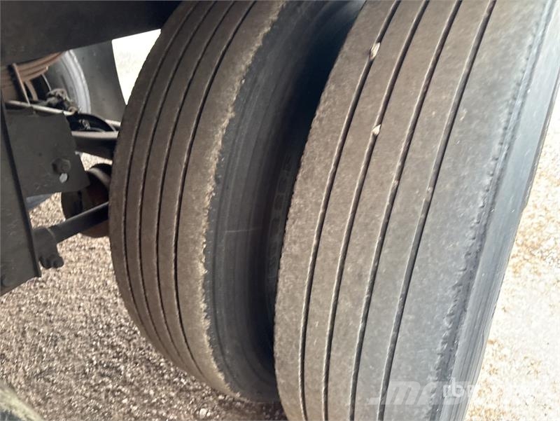Great Dane ESS-1119-12053 53 ft x 102 in T/A Multi -Temp Refr Temperature controlled semi-trailers