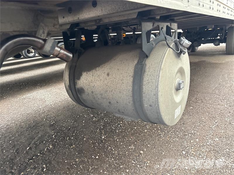 Great Dane ESS-1119-12053 53 ft x 102 in T/A Multi -Temp Refr Frysetrailer Semi
