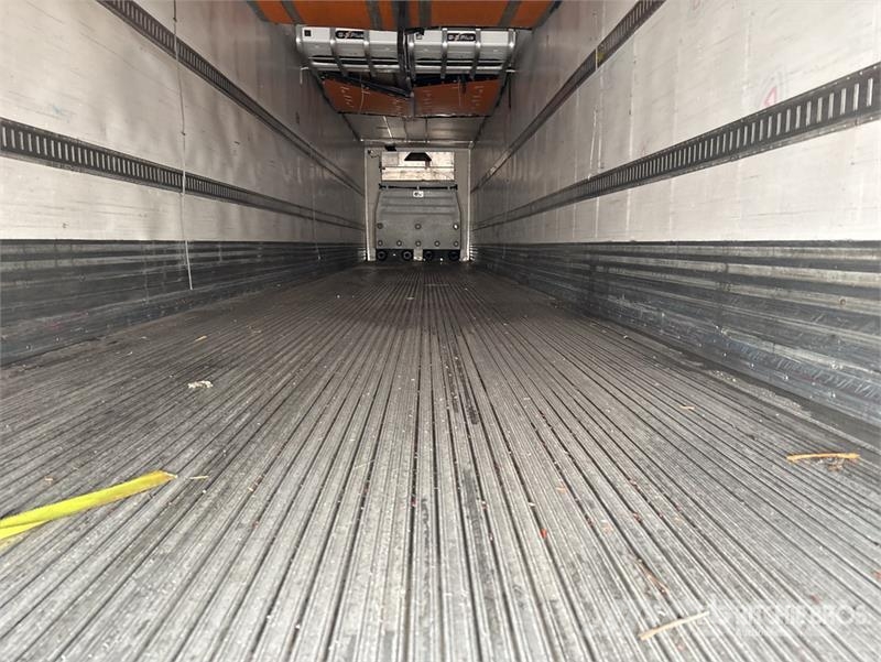 Great Dane ESS-1119-32053 53 ft x 102 in T/A Multi -Temp Refr Temperature controlled semi-trailers