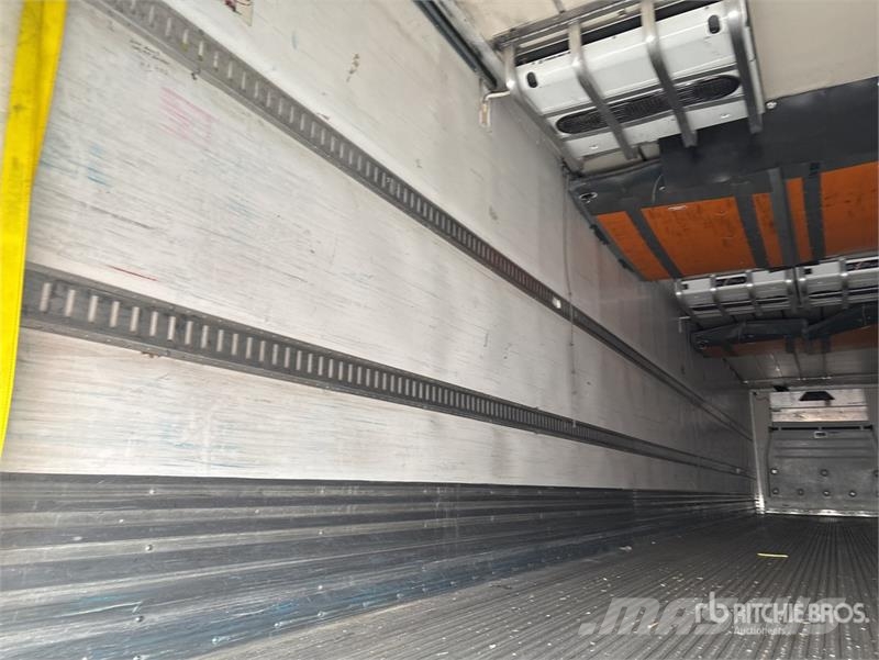 Great Dane ESS-1119-32053 53 ft x 102 in T/A Multi -Temp Refr Poluprikolice hladnjače
