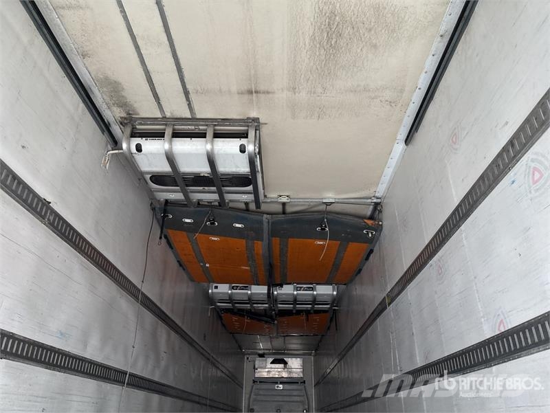 Great Dane ESS-1119-32053 53 ft x 102 in T/A Multi -Temp Refr Temperature controlled semi-trailers
