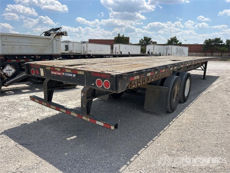 Great Dane FSP-0024-00048 48 ft T/A Flatbed Trailer Valníky