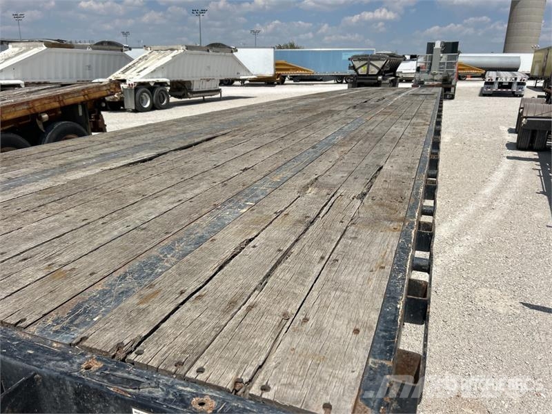 Great Dane FSP-0024-00048 48 ft T/A Flatbed Trailer Valníky