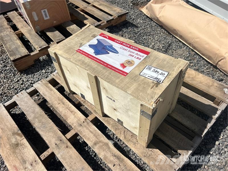  Greatbear 200 lb Cast Iron Anvil (Unused) Otros componentes