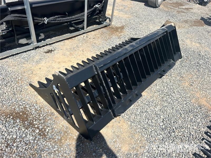 Greatbear 66 in Rock Skid Steer Bucket (Unused) Baldes