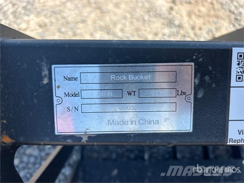  Greatbear 66 in Rock Skid Steer Bucket (Unused) Baldes