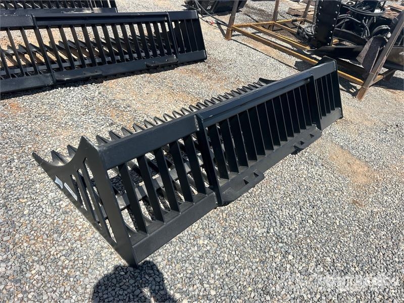 Greatbear 84 in Rock Skid Steer Bucket (Unused) Baldes