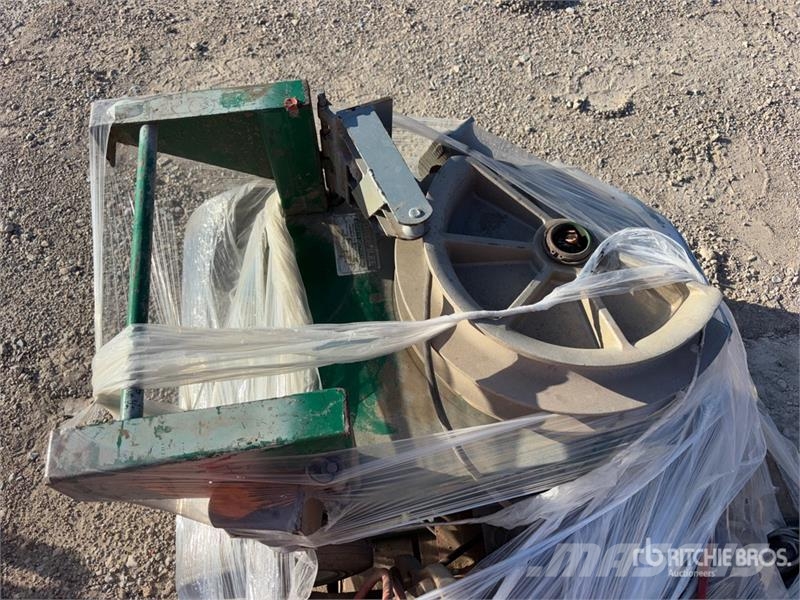 Greenlee 555C Electric Conduit Pipe Bending Machine 파이프레이어 도저