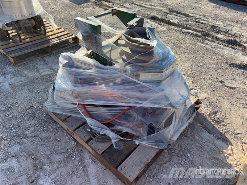 Greenlee 555C Electric Conduit Pipe Bending Machine 파이프레이어 도저