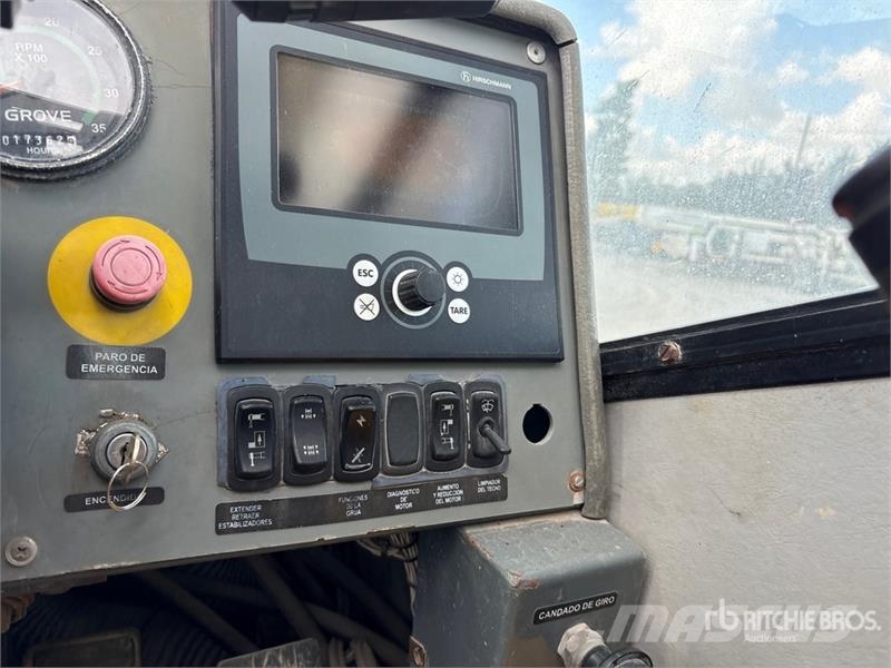 Grove RT530E-2 Kraner til hårdt terræn