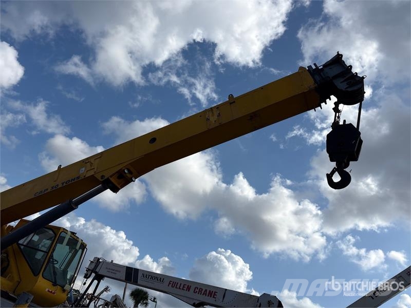 Grove RT530E-2 Kraner til hårdt terræn