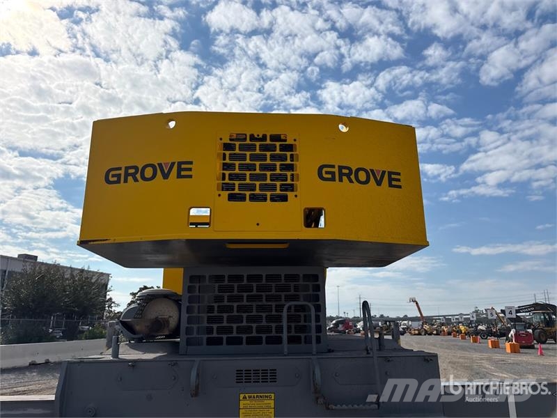 Grove RT540E Celtņi nelīdzenām virsmām
