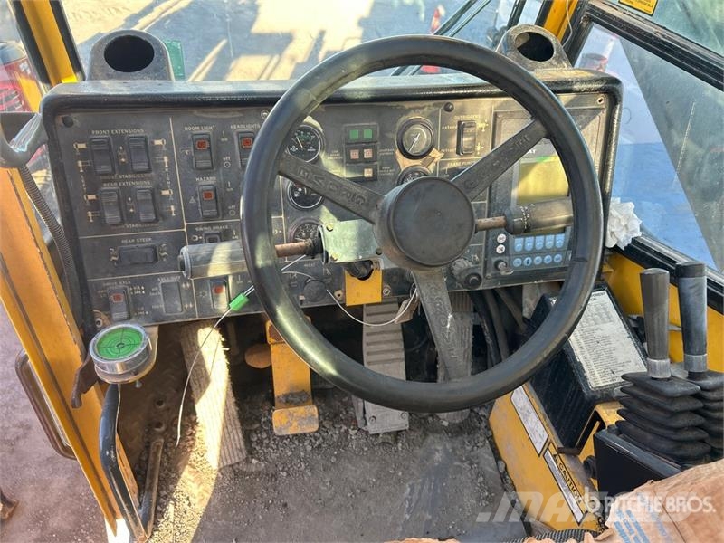 Grove RT640E Rough terrain cranes