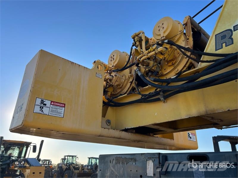 Grove RT640E Rough terrain cranes