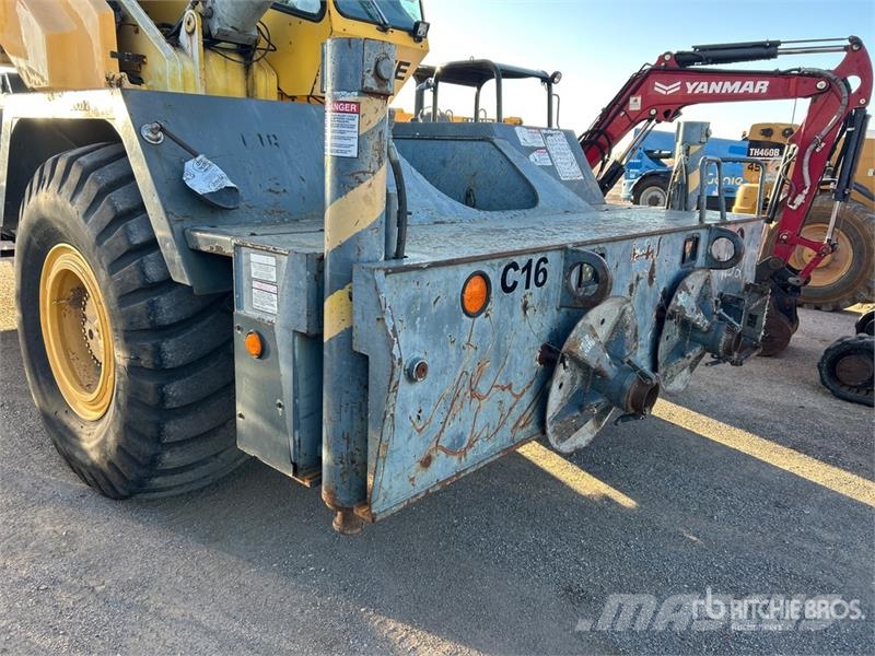 Grove RT640E Rough terrain cranes