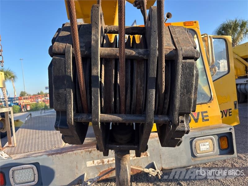 Grove TMS700E Track mounted cranes