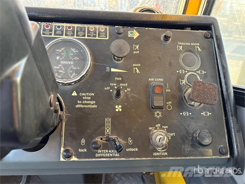 Grove TMS700E Track mounted cranes