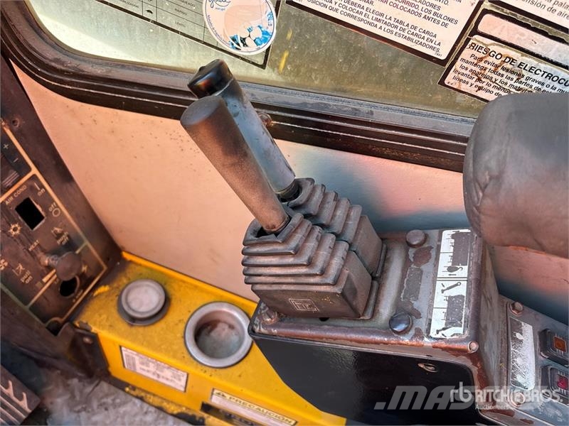 Grove TMS700E Gru cingolate