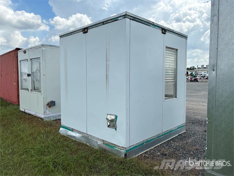  Guard Shack Citas piekabes
