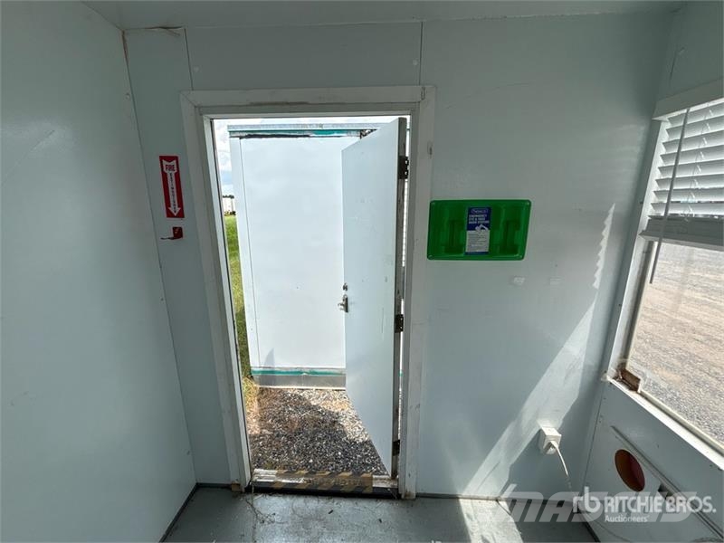  Guard Shack Citas piekabes