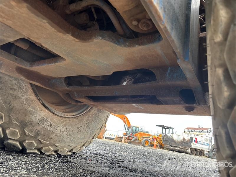 Hamm H7i Smooth Drum Compactor Valjci sa jednim bubnjem