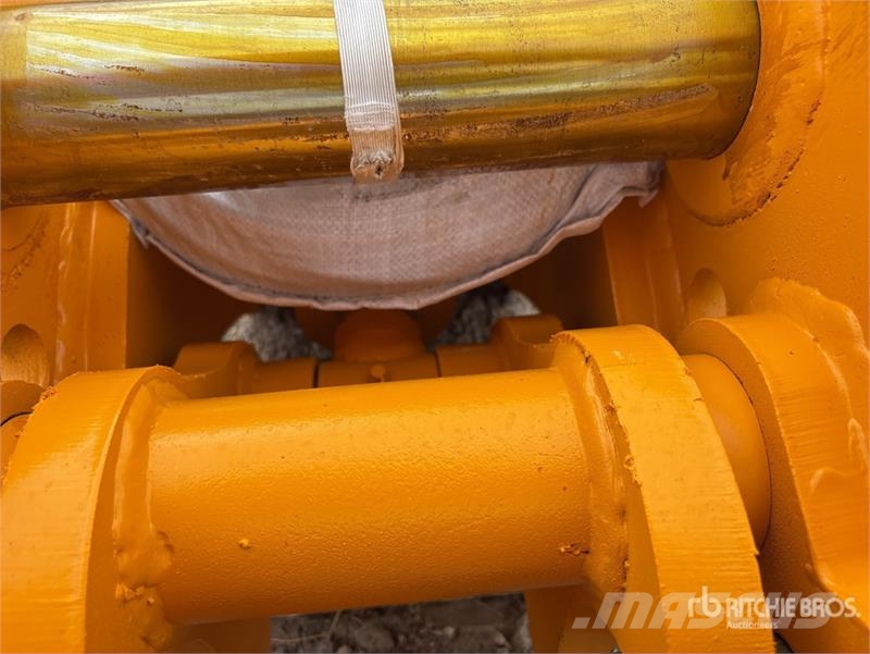 Handy HEC320 Hydraulic Excavator Coupler (Unused) Бързи съединители